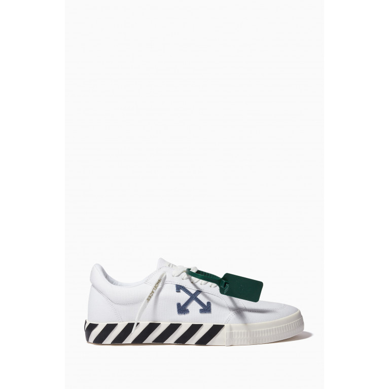 Off-White - Low Vulcanized Sneakers in Canvas White