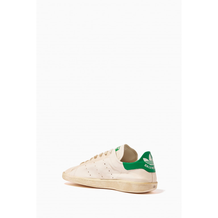 Balenciaga - x adidas Stan Smith Worn-out Sneakers in Leather