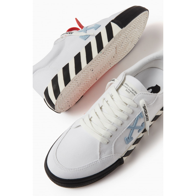 Off-White - Low Vulcanized Sneakers in Canvas Blue