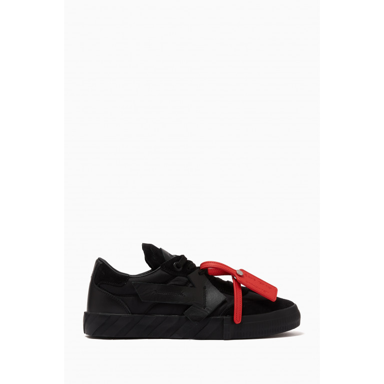 Off-White - Low Vulcanized Sneakers in Suede Black