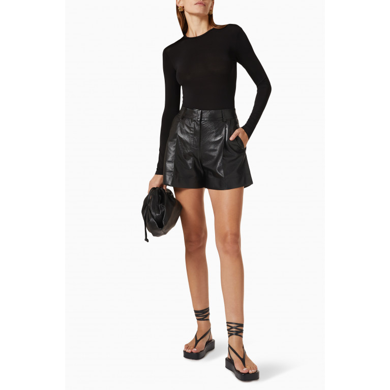 Matériel - Boxy-fit Crop Shorts in Eco-leather
