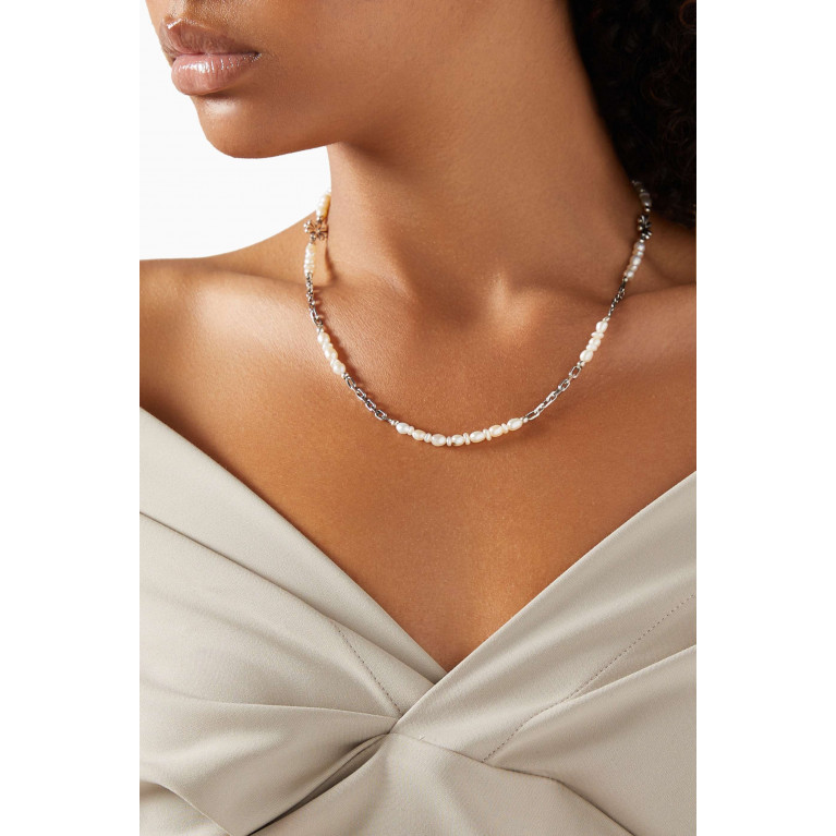 Martyre - Anemones Pearl Necklace in Sterling Silver