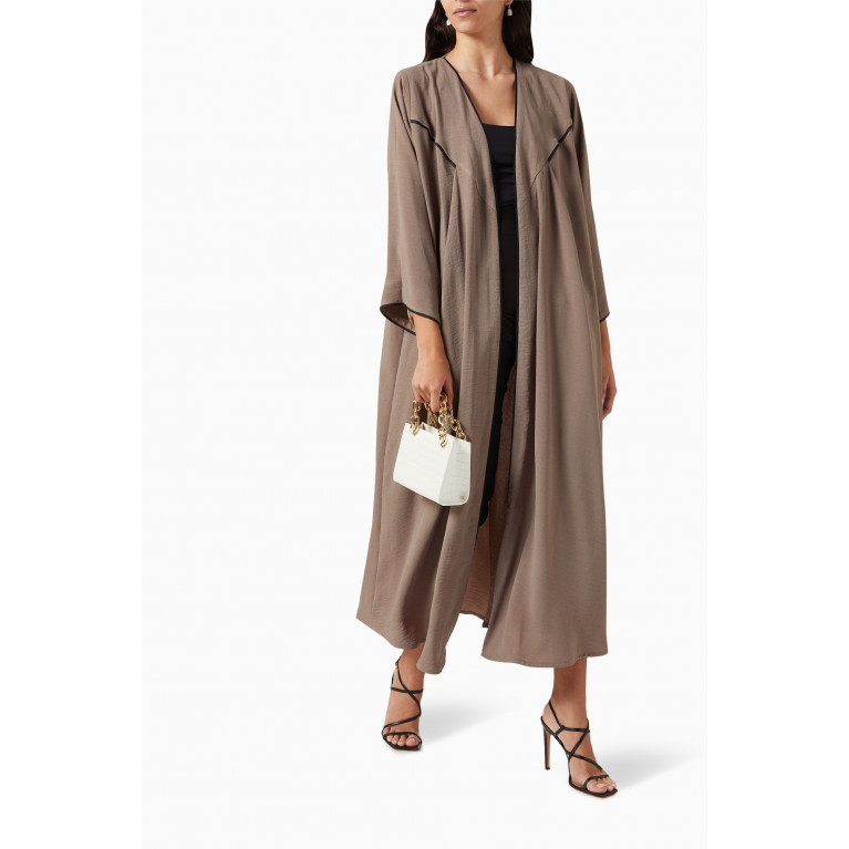 Beige Collection - Contrast-trim Abaya in Crepe Brown