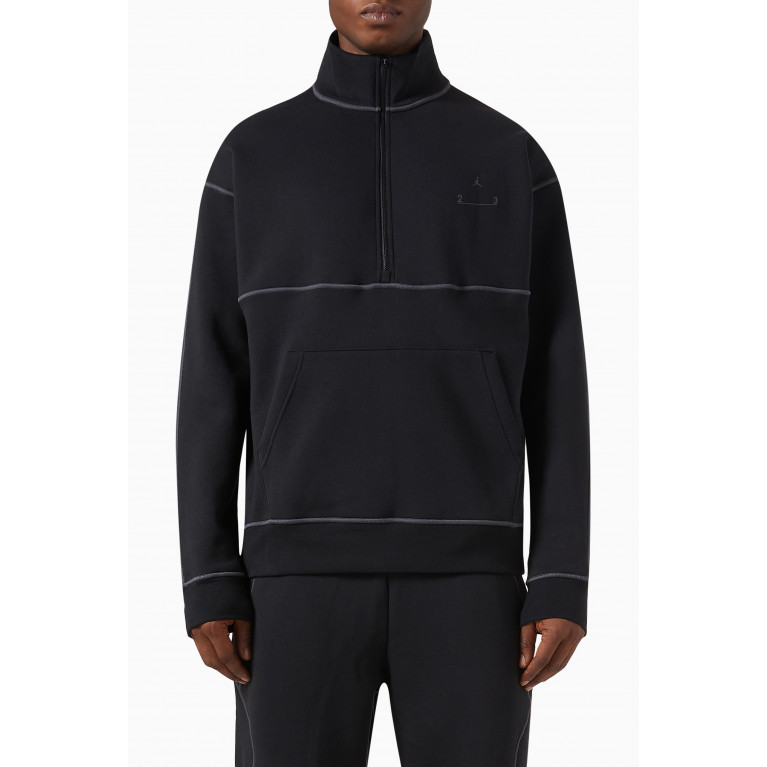 Jordan - Engineered Sweatshirt in Fleece Black