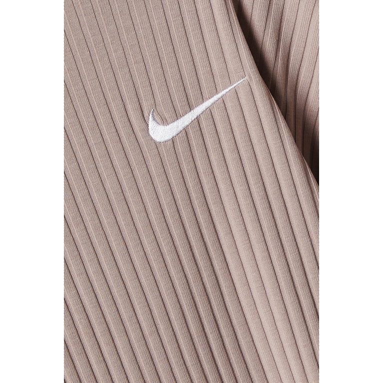 Nike - Oversized Crop Top in Knit Neutral