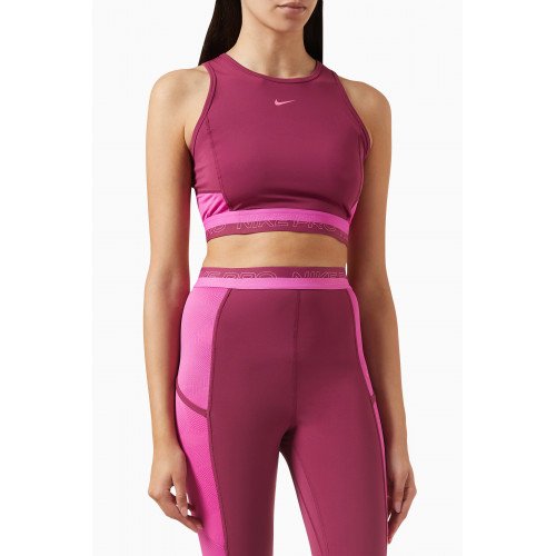 Nike - Pro Dri-Fit Training Crop Top in Jersey & Mesh Pink