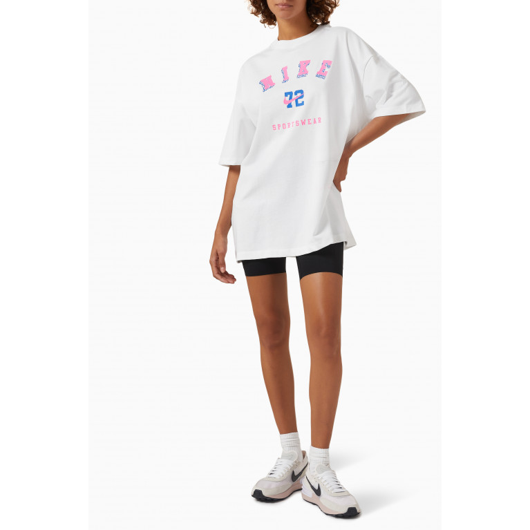 Nike - Sportswear Oversized T-shirt in Heavyweight Cotton