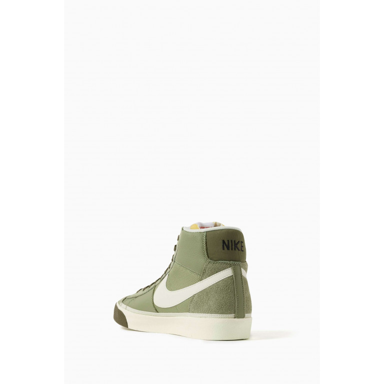 Nike - Blazer Mid '77 Pro Club Sneakers in Leather Green