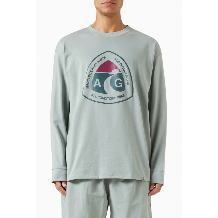 ACG Graphic Logo Print T-shirt in Poly-cotton Blend