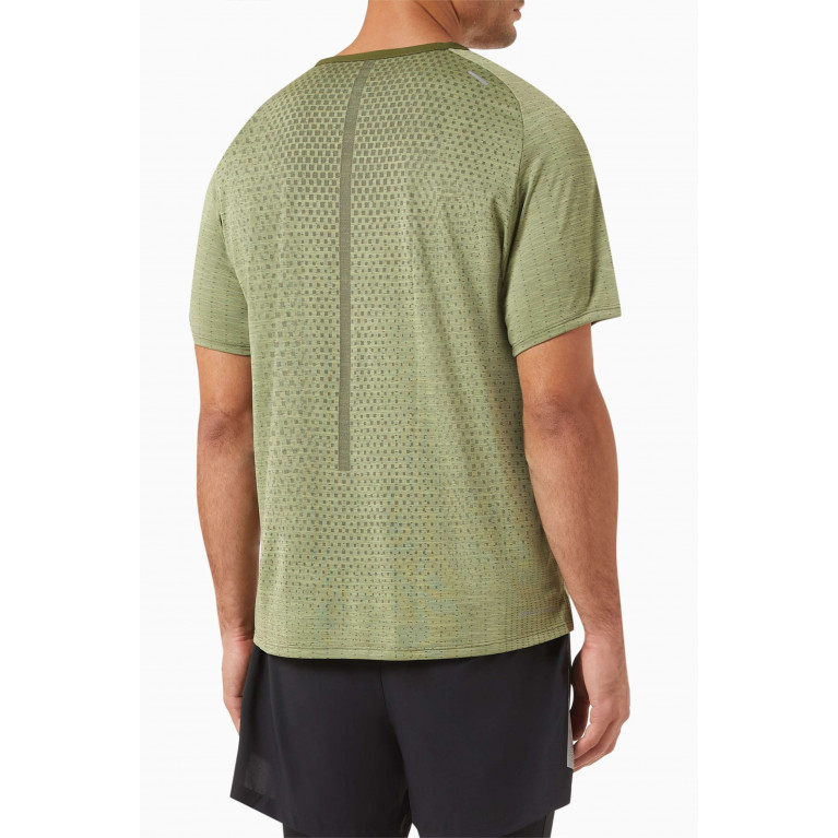Nike Running - Dri-FIT ADV Techknit Ultra T-shirt in Recycled Nylon Green