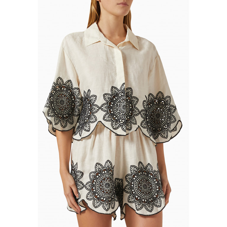 Kori - Embroidered Scalloped Shirt in Linen
