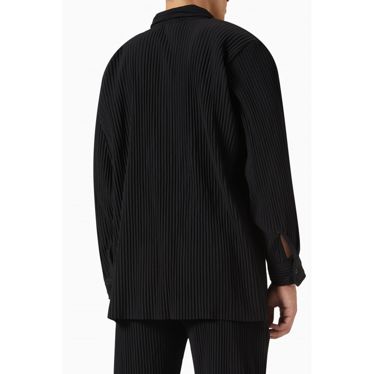The Giving Movement - Pleated Shirt in PLISSE100© Black