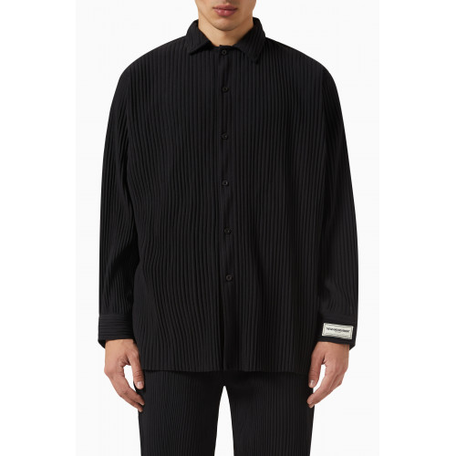 The Giving Movement - Pleated Shirt in PLISSE100© Black