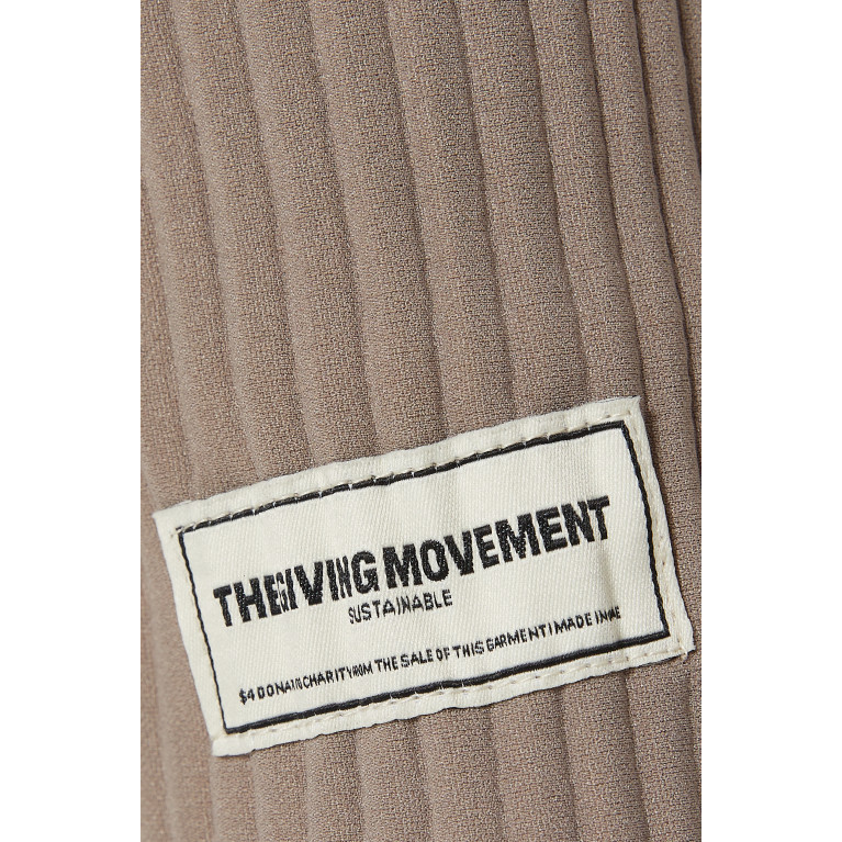 The Giving Movement - Tapered Pants in PLISSE100© Brown