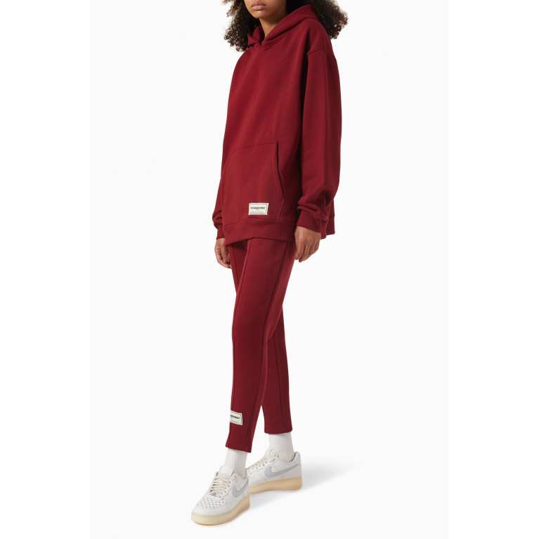 The Giving Movement - Tapered Sweatpants in Organic Fleece Burgundy