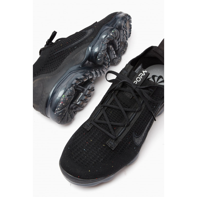 Nike - Air VaporMax 2021 Sneakers in Flyknit