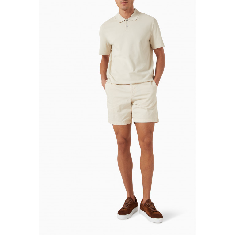 Theory - Zaine 7" Shorts in Organic Cotton Neutral