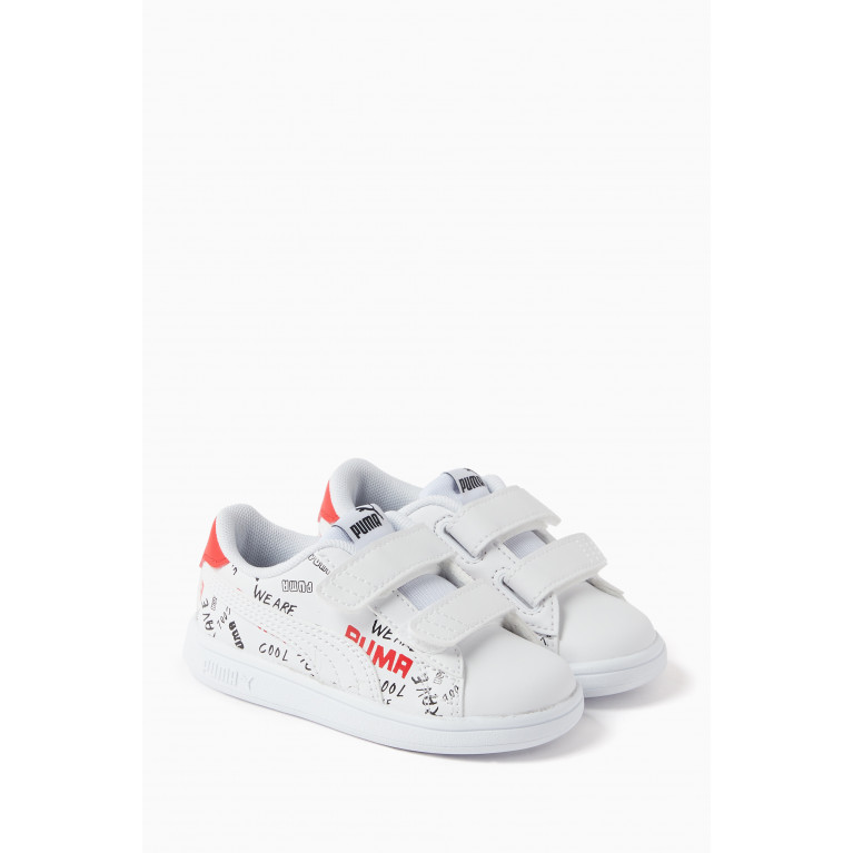 Puma - Smash V2 Brand Love Sneakers in Faux Leather