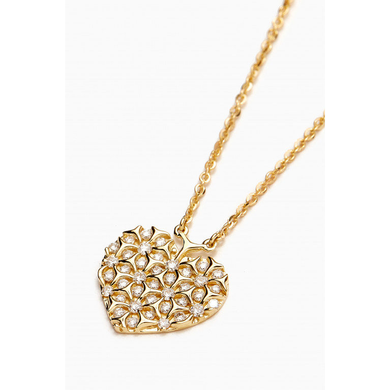 Damas - Studded Diamond Heart Pendant Necklace in 18kt Gold