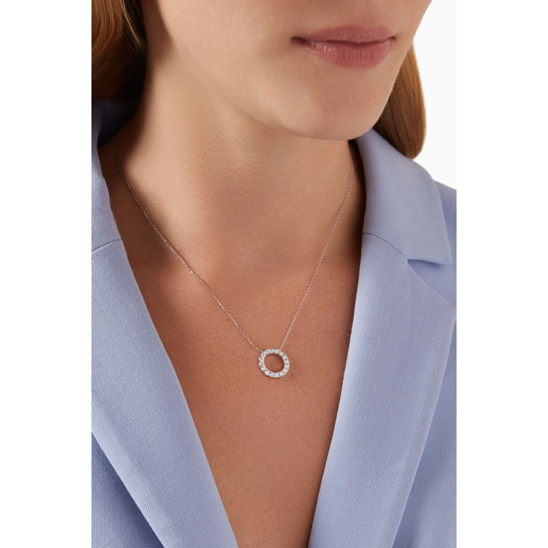 Fergus James - Chique Circle Pendant Necklace in 18kt White Gold