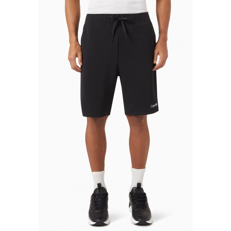 Calvin Klein - Logo Gym Shorts in Technical Stretch Blend