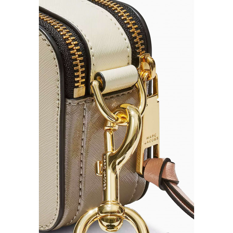Marc Jacobs - The Snapshot Camera Crossbody Bag in Leather Neutral