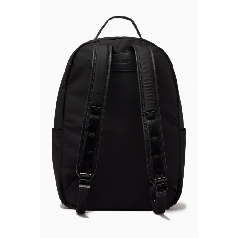 Calvin Klein - Elevated Plaque Backpack in Recycled Twill