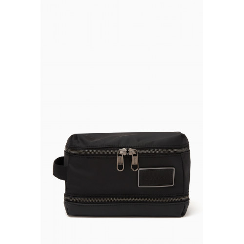 Calvin Klein - CK Elevated Double Zip Wash Bag in Polyester
