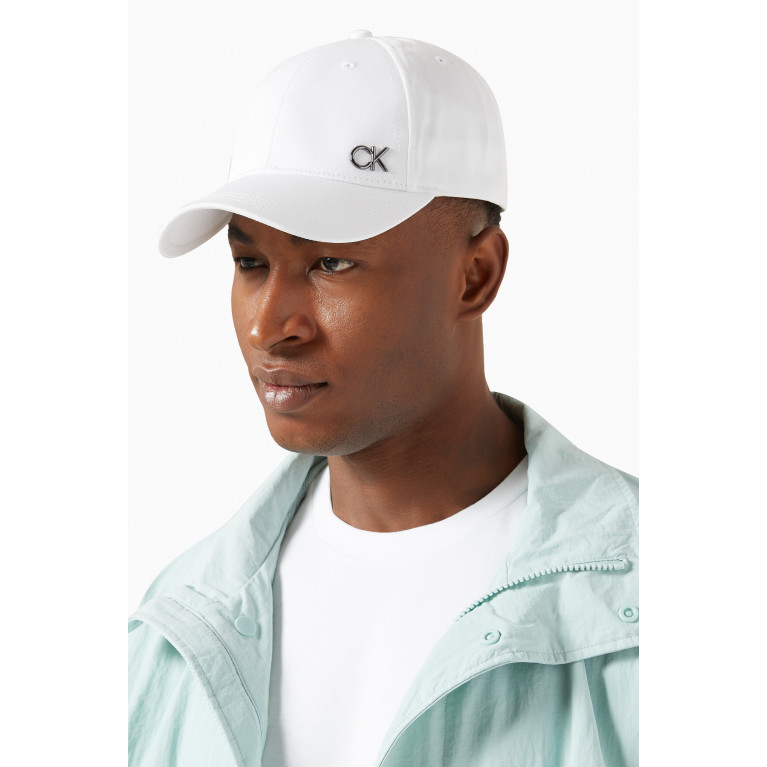 Calvin Klein - CK Bombed Baseball Cap in Cotton White