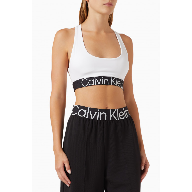 Calvin Klein - CK Medium Impact Sports Bra in Stretch Polyester White