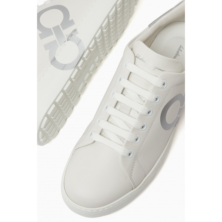 Ferragamo - Glamour Sneakers in Smooth Leather Neutral