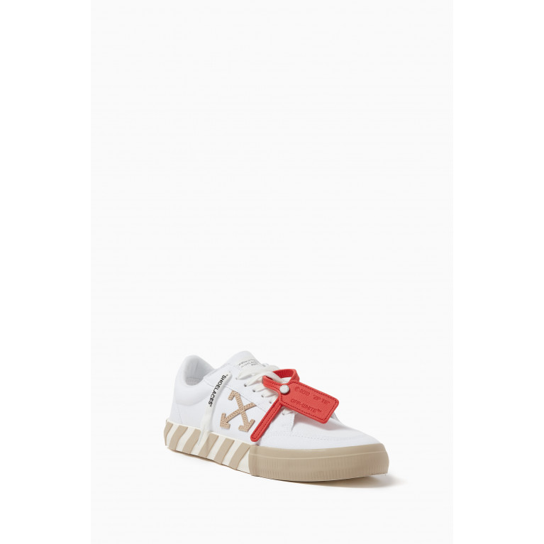 Off-White - Low Vulcanized Sneakers in Canvas
