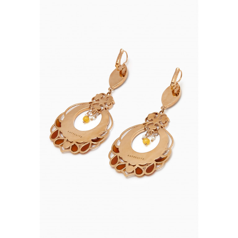 Satellite - Capraia Mother-of-Pearl Sleeper Earrings in Gold-plated Metal