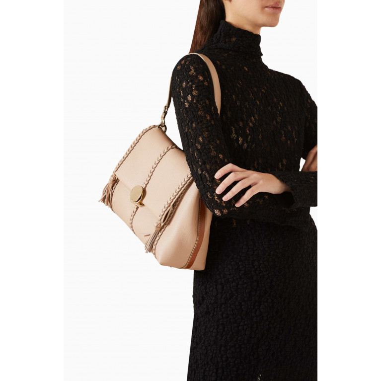 Chloé - Medium Penelope Shoulder Bag in Leather Neutral