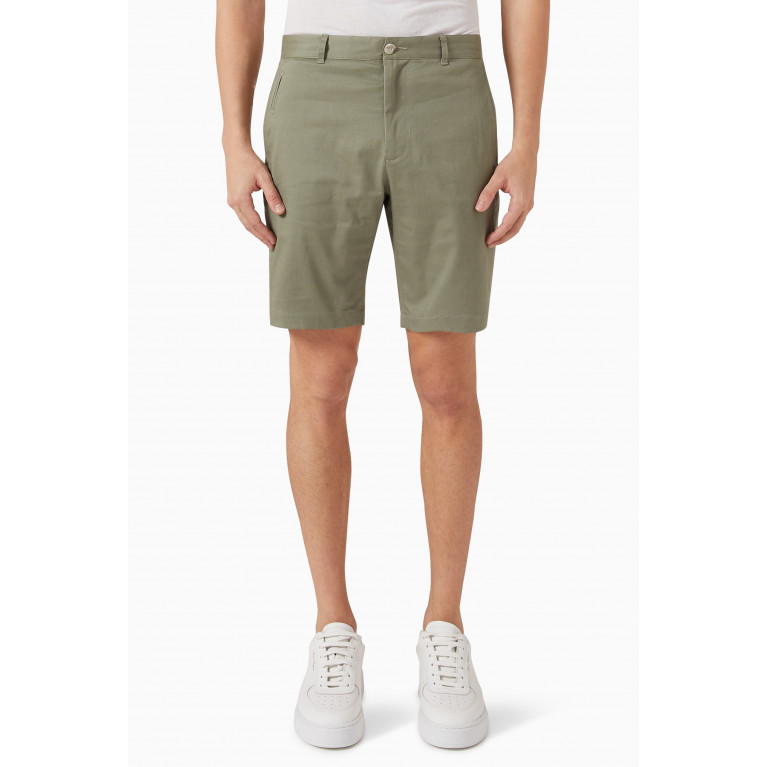 Vince - Griffith Chino Shorts in Stretch Cotton Twill