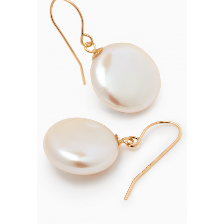 Damas - Kiku Coin Pearl Earrings in 18kt Gold