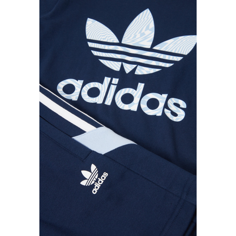 adidas Originals - Rekive T-Shirt & Shorts Set in Cotton Jersey & French Terry