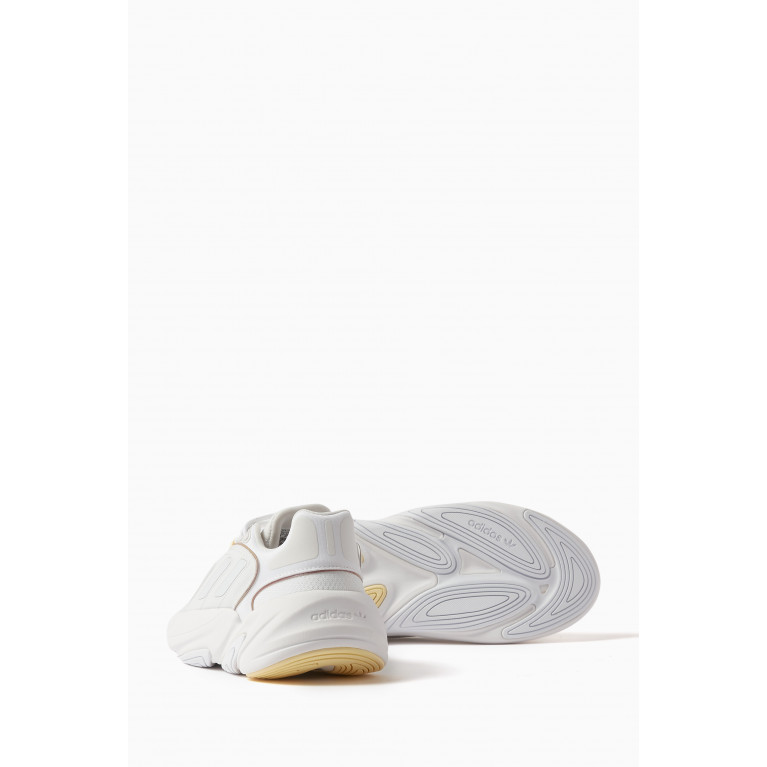 adidas Originals - Ozelia Low-top Sneakers in Textile