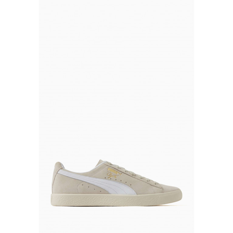 PUMA Select - Clyde PRM Sneakers in Suede