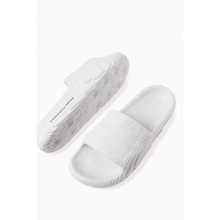 adidas Originals - Adilette 22 Slides in Bio-based EVA