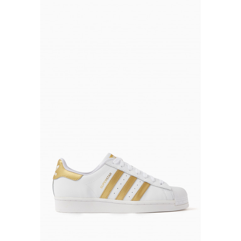 Superstar Low-top Sneakers in Leather