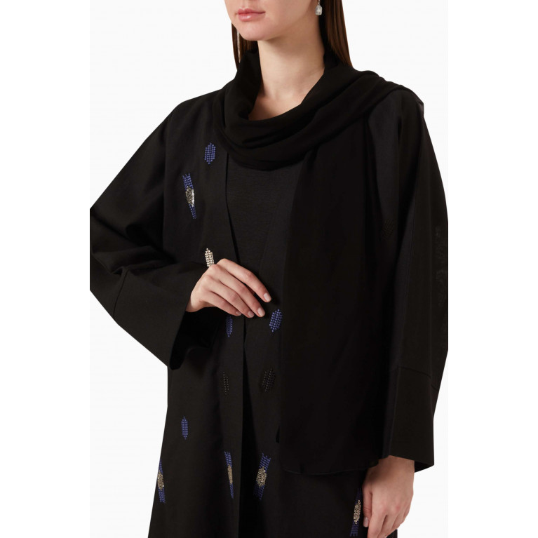 Rauaa Official - Embellished Abaya Black