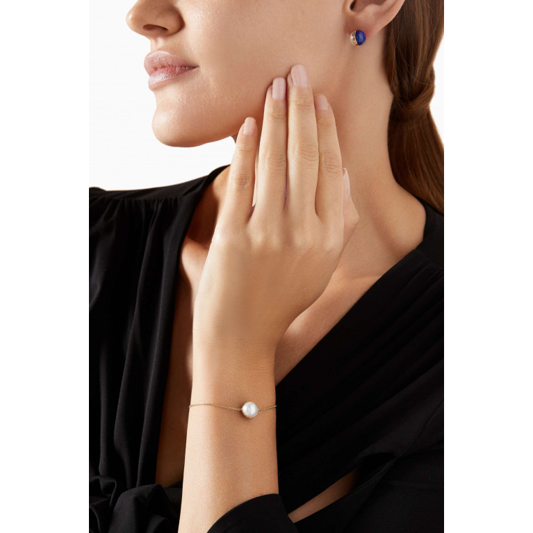 Damas - Kiku Glow Sphere Pearl & Lapis Lazuli Stud Earrings in 18kt Gold