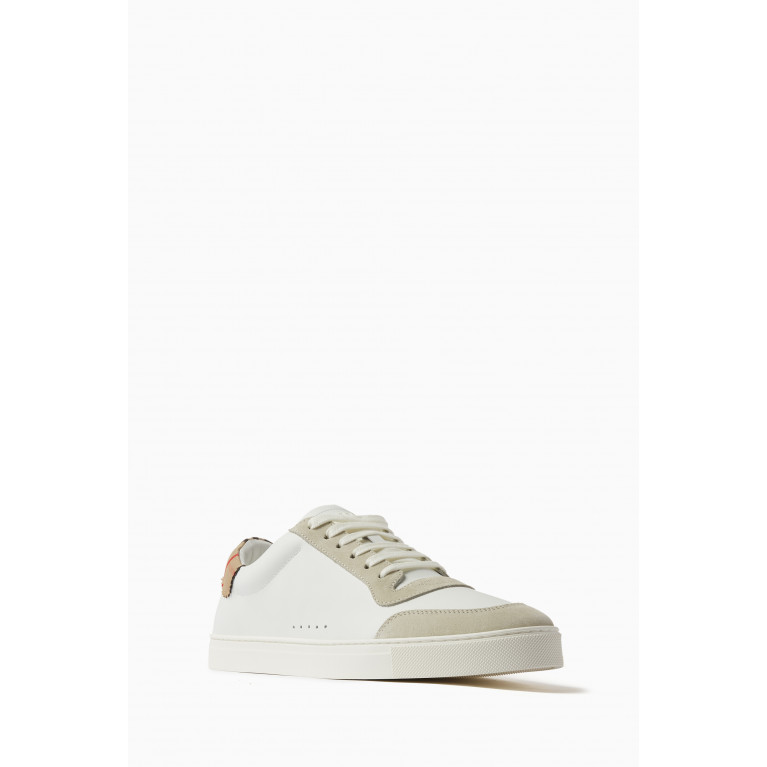 Burberry - Robin Logo Low-top Sneakers in Leather