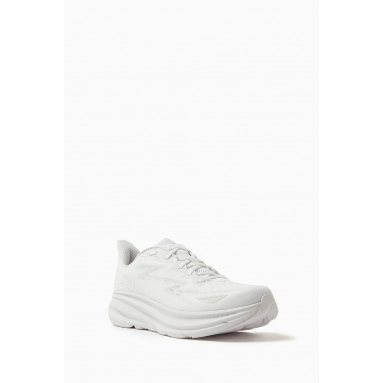 Hoka - Clifton 9 Sneakers in Mesh White