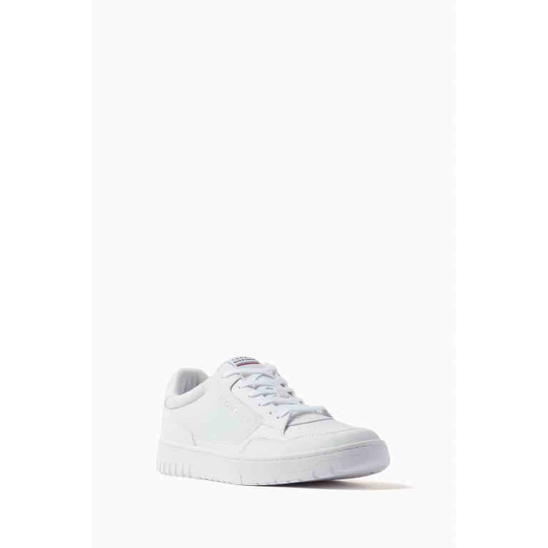 Tommy Hilfiger - Logo Basketball Low-top Sneakers in Leather White