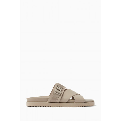 Tommy Hilfiger - Cleat Crossover Sandals in Leather Neutral