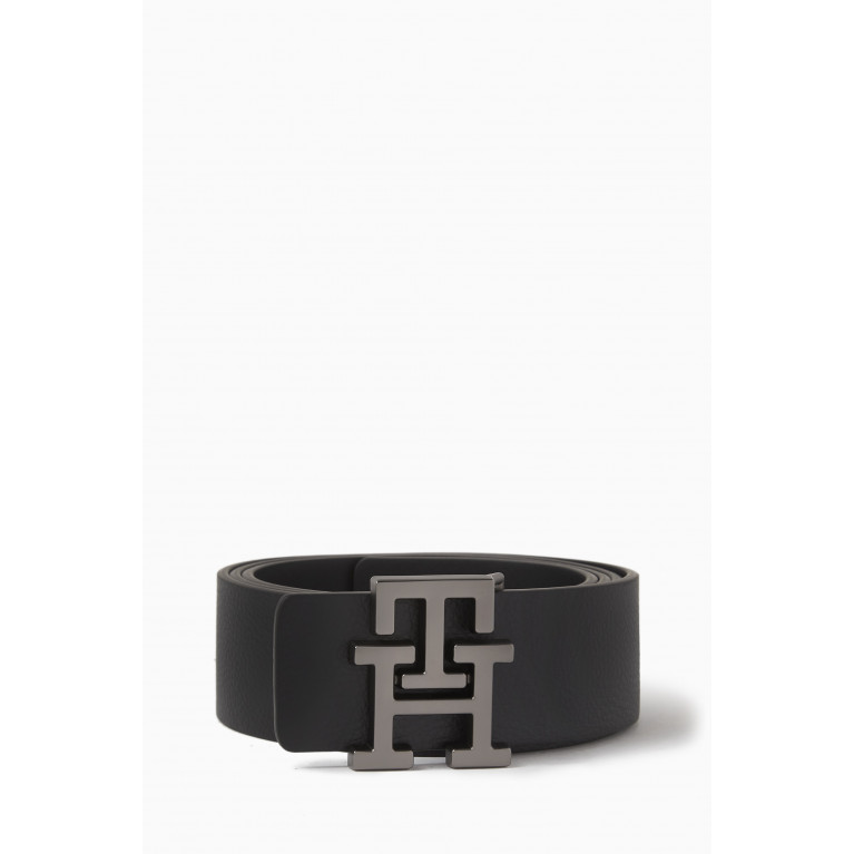 Tommy Hilfiger - TH Plaque Reversible Belt in Leather