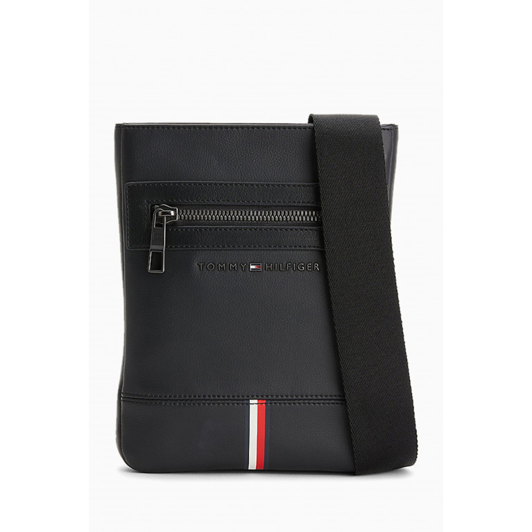 Tommy Hilfiger - Mini Crossover Bag in Faux-leather