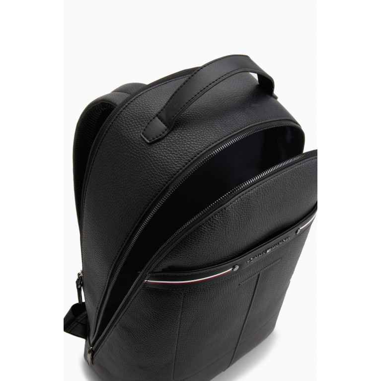 Tommy Hilfiger - TH Central Backpack in Grained Faux-leather